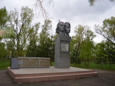 Памятник героям гражданской войны