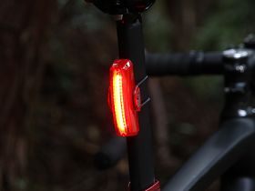 Фонарь для велосипеда задний CatEye Rapid X2 Kinetic TL-LD710K (красный)