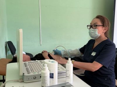 Онкологи проводят профилактический осмотр населения в Нюрбинском улусе