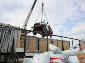 «Техника и 10 тонн посылок»: из Якутии отправили рейс с гуманитарным грузом для участников СВО