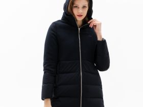 Женское стеганое пальто Lacoste со съемным капюшоном