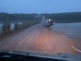 В Оймяконском районе на дороге «Колыма» временно закрыли движение для всех видов автотранспорта