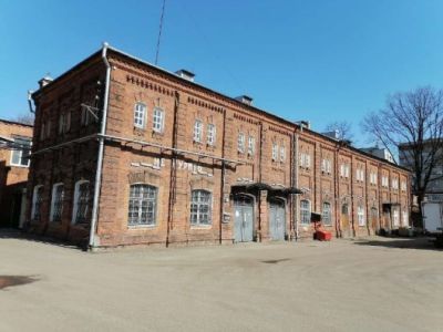 Здание цистерн