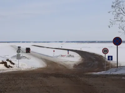 На переправе Хатассы — Павловск большегрузы будут ездить только в ночное время