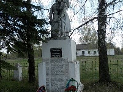 Братская могила с захоронением воинов, погибших в период Великой Отечественной войны 1941—1945 гг.