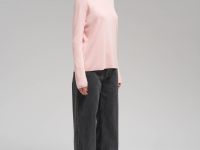 Легкий базовый джемпер прямого кроя