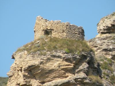 Сигнально-сторожевая башня и остатки оборонительных стен