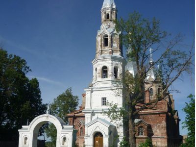 Церковь Рождества Христова с кладбищем, оградой и воротами