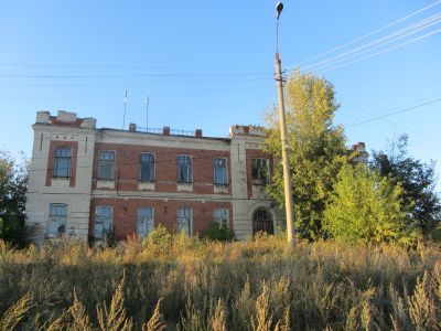 Здание бывш. ремесленного училища (ныне – техническое училище №15), где 26 января 1918 года провозглашено установление Советской власти в Сердобске и Сердобском уезде