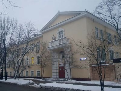 Центральный институт эпидемиологии и микробиологии - Научно-исследовательский институт эпидемиологии и микробиологии им. Н.Ф.Гамалеи РАМН, 1930-е гг., архитектор С.Г.Яковлев. В институте в 1930-1949 гг. работал ученый-микробиолог Ф.Н.Гамалея. В разные год