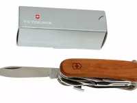 Складной многофункциональный нож Victorinox EvoWood S557, сталь X55CrMo14, рукоять ореховое дерево, коричневый