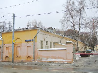 Дворовый флигель и корпус служб в ансамбле Мариинской больницы