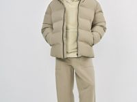 Утеплённая куртка с капюшоном и бесшовной стёжкой, Бежевый