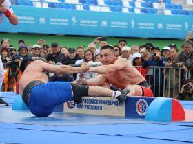 Стали известны победители соревнований по мас-рестлингу и борьбе корэш на Сабантуе