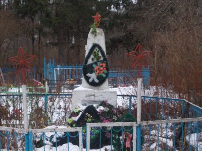 Братская могила воинов Советской Армии, погибших в 1944 г.