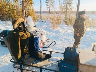 В Сунтарском районе Якутии спасатели помогли охотнику получить медицинскую помощь