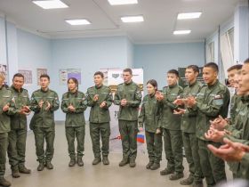 Юрий Трутнев встретился с победителями соревнований «Путь ВОИНа»