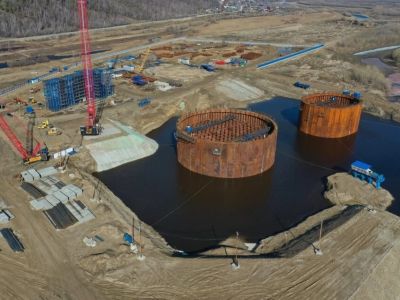 Строители Ленского моста начали подготовку к речной операции