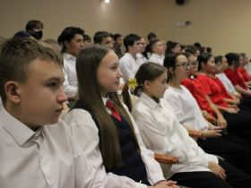 Школы Якутска и Докучаевска развивают сотрудничество