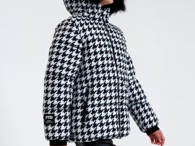 Куртка текстильная с полиуретановым покрытием для девочек