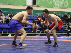 Яков Дмитриев впервые стал чемпионом Якутии по национальному многоборью