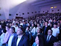 Глава Якутии поздравил мирнинцев с 60-летием района