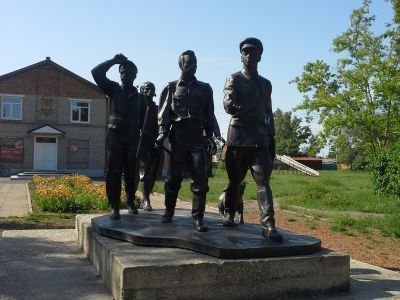 Памятник первым целинникам