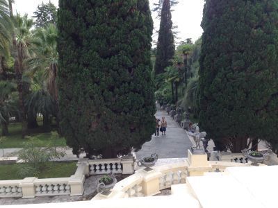 Парк "Дендрарий" в комплексе с садово-парковой скульптурой и архитектурными сооружениями малых форм