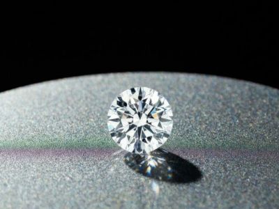 Победителям «Бриллиантовой бабочки» вручат 12 редчайших бриллиантов из коллекции АЛРОСА