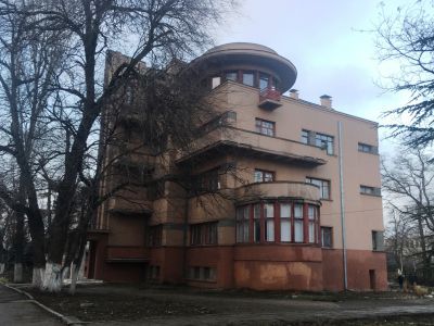 Жилой дом Крымского правительства (архитектор Б.И.Белозерский)