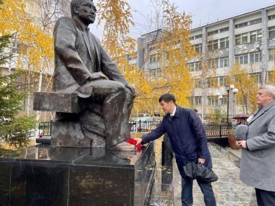 Память академика Владимира Ларионова почтили в Якутске