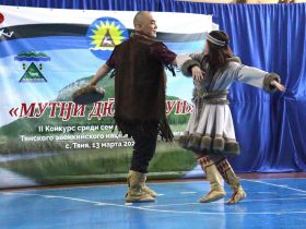 Снегоход за знание эвенкийского языка: в Тяне выбрали лучшую семейную династию