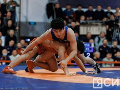 Якутские борцы стартуют на чемпионате России среди студентов