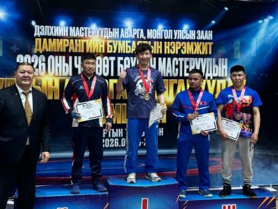 Якутский борец стал победителем турнира среди ветеранов в Монголии