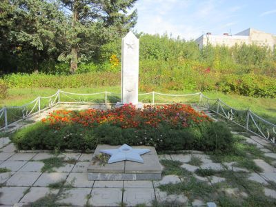 Братская могила воинов, погибших в 1943 г.