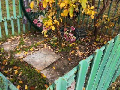 Могила комиссара, погибшего в 1919 г. в ходе боевых действий против армии Колчака