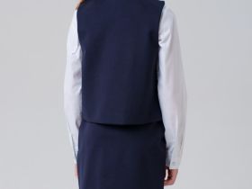 Комплект трикотажный для девочек: жилет, юбка