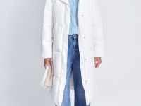 Утепленное пальто прямого кроя