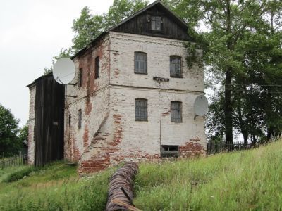 Башня с хозкорпусом