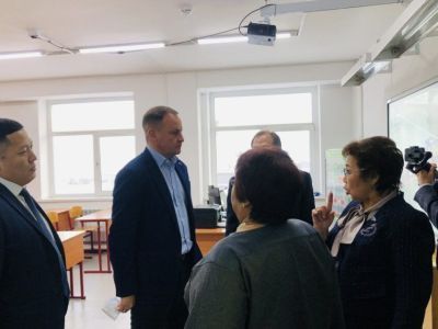 ЕР: «Депутатам необходимо жестче контролировать реализацию программы капремонта школ»