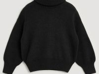 Джемпер с воротником-стойкой и объемными рукавами