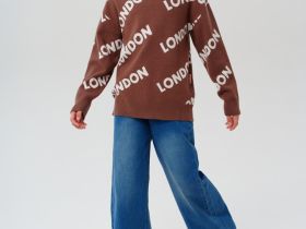 Свитер трикотажный для девочек