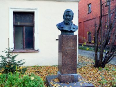 Бюст физиолога Сеченова И.