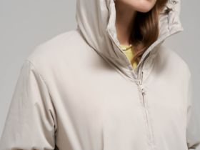 Утепленная куртка с искусственным наполнителем