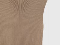 Вязаное платье в рубчик с воротником-стойкой, Коричневый