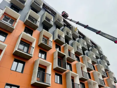 В Жатае проверили строительство ключевых социальных объектов и судоверфи