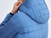 Утепленное пальто с поясом