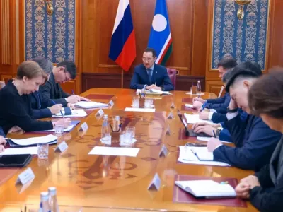 Айсен Николаев поставил новые задачи на планерке с руководством правительства и администрации