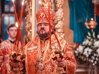 В Якутске состоялось праздничное пасхальное богослужение