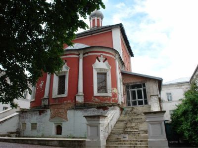 Церковь Воскресения в Пленицах